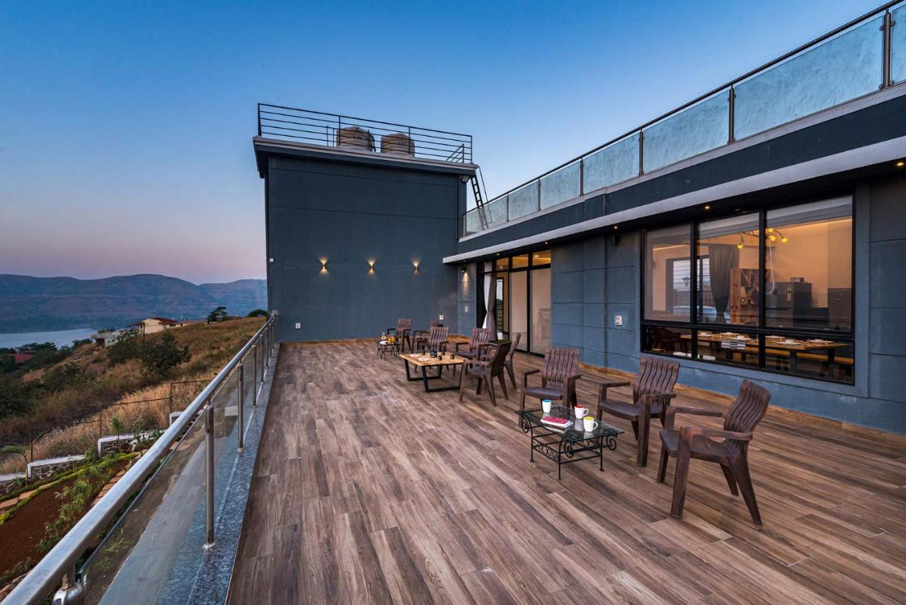 Eyes On The Lake By Stayvista - A Hillside Villa With A Captivating View Of The River Pune Exterior photo