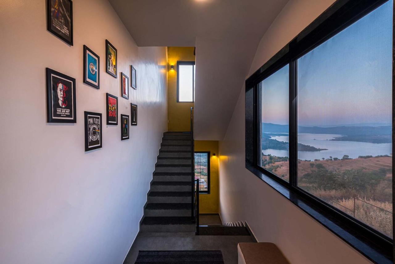 Eyes On The Lake By Stayvista - A Hillside Villa With A Captivating View Of The River Pune Exterior photo